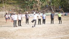 Kasman Hi Ahmad saat membuka pertandingan Al Mujahidin Cup I, Rabu (23/9/2026).